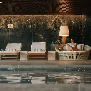 Four Seasons At Nacoes Unidas Hotel